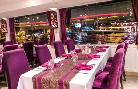 Chaophraya River Dinner Cruise with Scenic Views in Bangkok