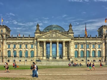 Discover Berlin: Historic Landmarks, Royal Heritage & Cold war