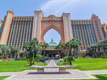 Private Night Tour of Dubai with Burj Al Arab Photo Stop