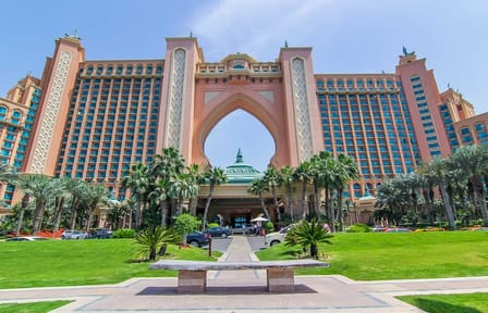 Private Dubai Night tour with photo stop at Burj Al Arab,Burj Khalifa & Atlantis