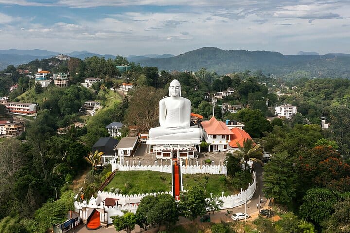 Kandy Tuk Tuk Tour 10