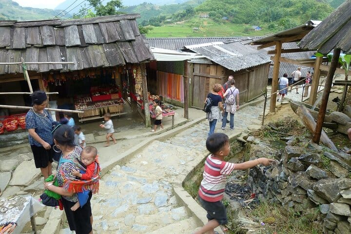 Sapa Trek 2days/1night - HOTEL 4 STAR - From Hanoi by Expressway