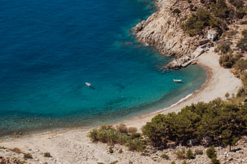 Evdilos and Magganitis Highlights Day Tour in Ikaria