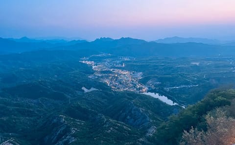 Private Night Tour of the Great Wall at Badaling, Beijing