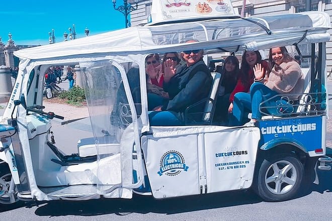 Private Tuk Tuk Tour in Madrid with Professional Guide 4
