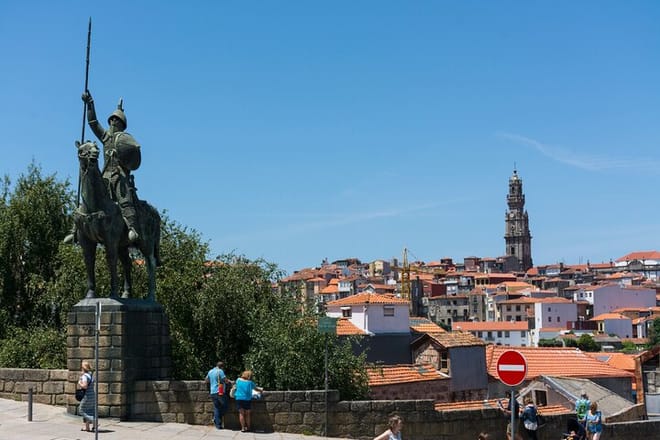 Porto Old Town Quest: 1942 Paperboy Adventure 10