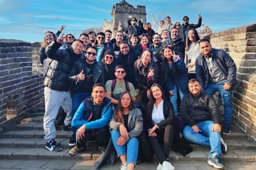 Beijing Hutong Night Tour with Yunnan Dinner and Boat Ride