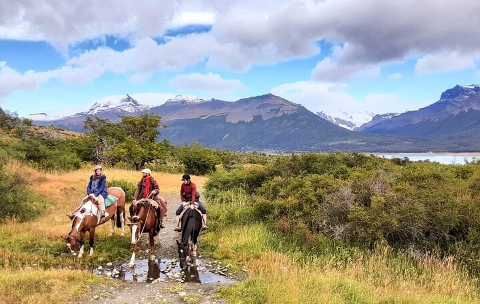 Nibepo Aike Ranch Day and Horseback Riding from el Calafate