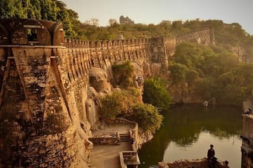 Private Day Tour UNESCO Chittorgarh Fort from Udaipur City