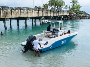 Luxury Shared Boat Tour Barbados Snorkeling and Turtles