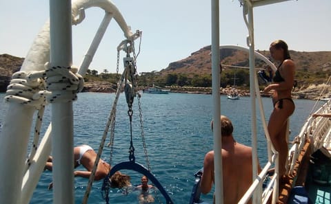 Six-Hour Sea Cruise with Lunch in Afandou and Faliraki