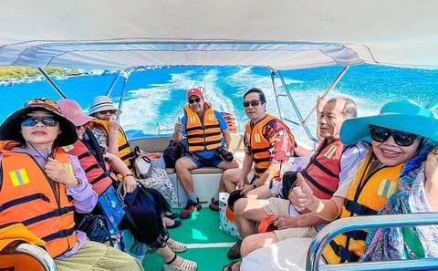 Nha Trang Island Hopping and Beach Adventure Tour