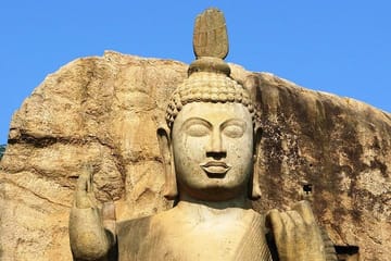 Aukana Buddha and Anuradhapura Cultural Day Tour from Sigiriya