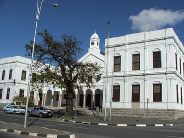 Private Full-Day Stellenbosch Wine Tour from Cape Town