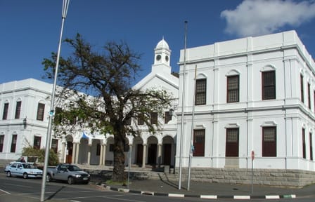 Private Full-Day Stellenbosch Wine Tour from Cape Town