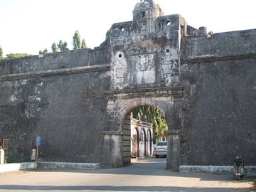 Day Trip from Surat to Daman: Culture and Coastal Views