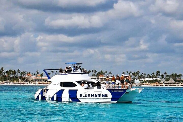 Punta Cana Private Snorkeling Catamaran Tour with Fresh Seafood & Drinks