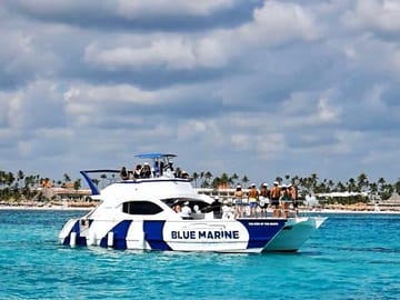 Small Group Snorkeling and Seafood Tour in Punta Cana