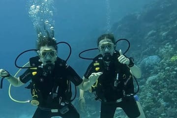 Beginner Scuba Diving Experience in Hurghada, Egypt