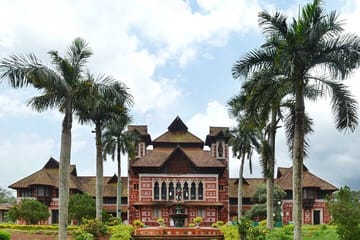 Kovalam and Trivandrum Beaches and Temples Tour