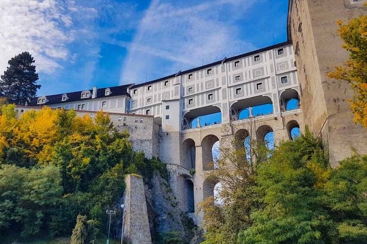 Salzburg to Prague Private Transfer with Cesky Krumlov Stop 4