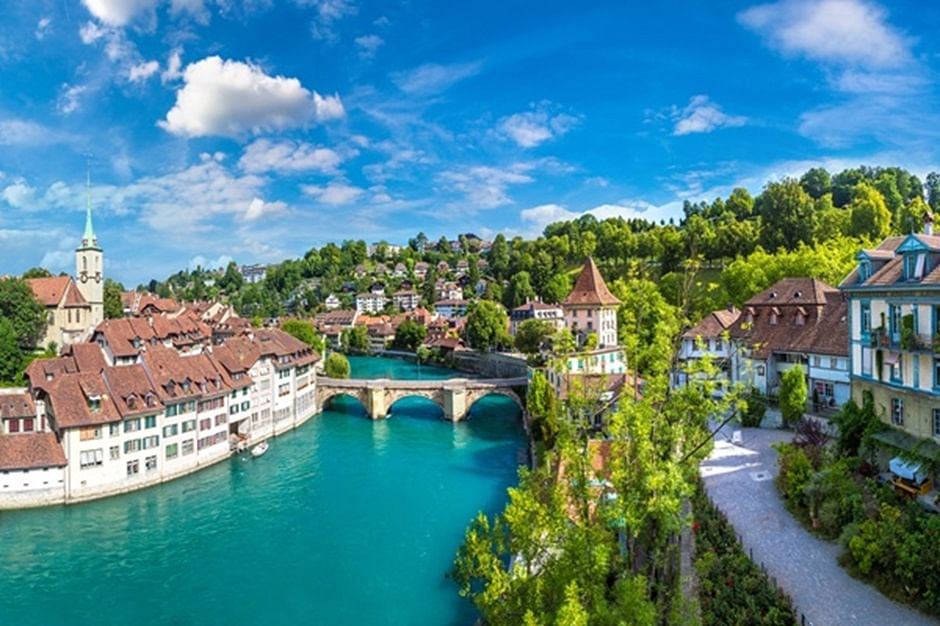 Sightseeing Bus Tour from Paris to Zurich: Explore France & Switzerland