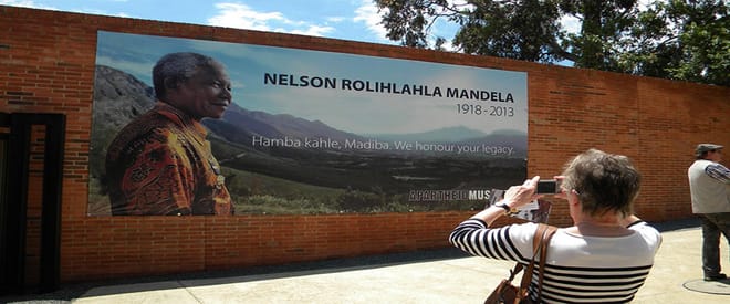 Soweto Apartheid Museum and Lunch Tour  10