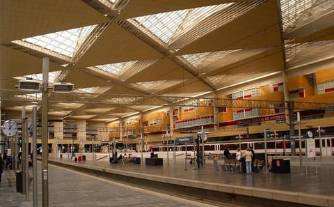 Zaragoza Heritage Tour: Explore Cathedrals and Landmarks