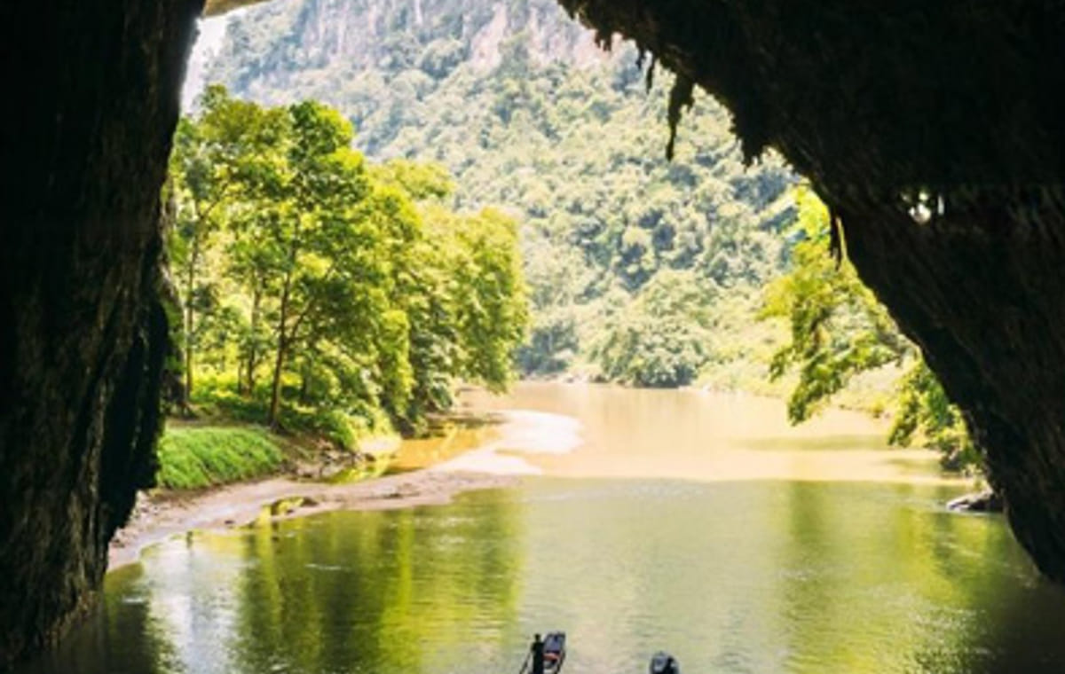 Hang Tham Phay expedition tour & Jungle trekking 4 days 3 nights