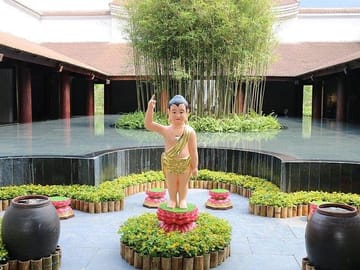 Yen Tu Mountain Day Tour from Hạ Long and Uông Bí