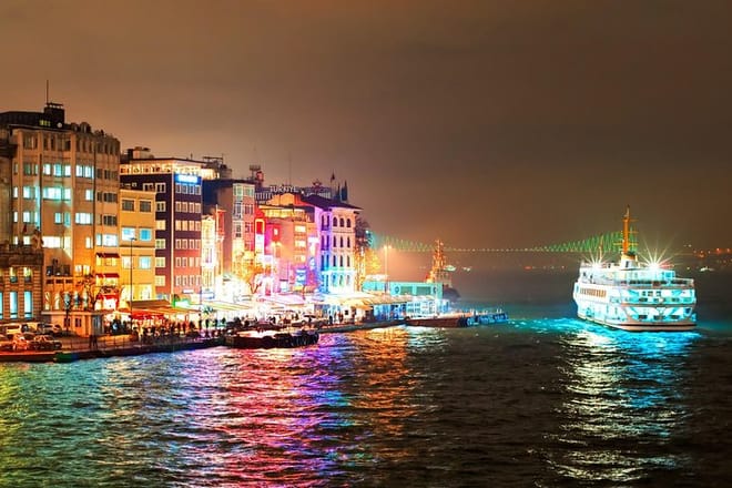 Istanbul: Bosphorus Dinner Cruise with Folk Dance and Live Performances photo 6