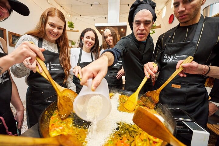 Paella Cooking Class and LIVE Flamenco Show in Barcelona