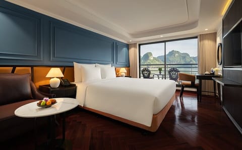 Diana 6-Star Luxury Cruise 2 Days 1 Night in Halong & Lan Ha Bay