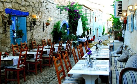 Alaçatı and Çeşme Day Tour from Izmir