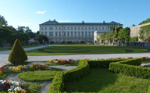 Salzburg Historic Guided Walking Tour of Mozart's City