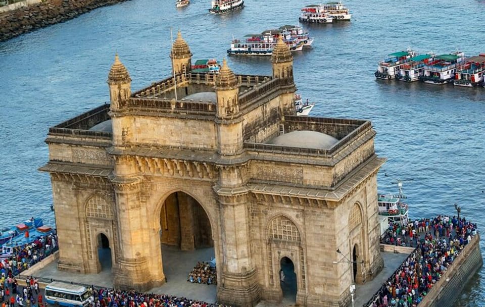 Elephanta Caves Day Trip from Mumbai with Guided Tour