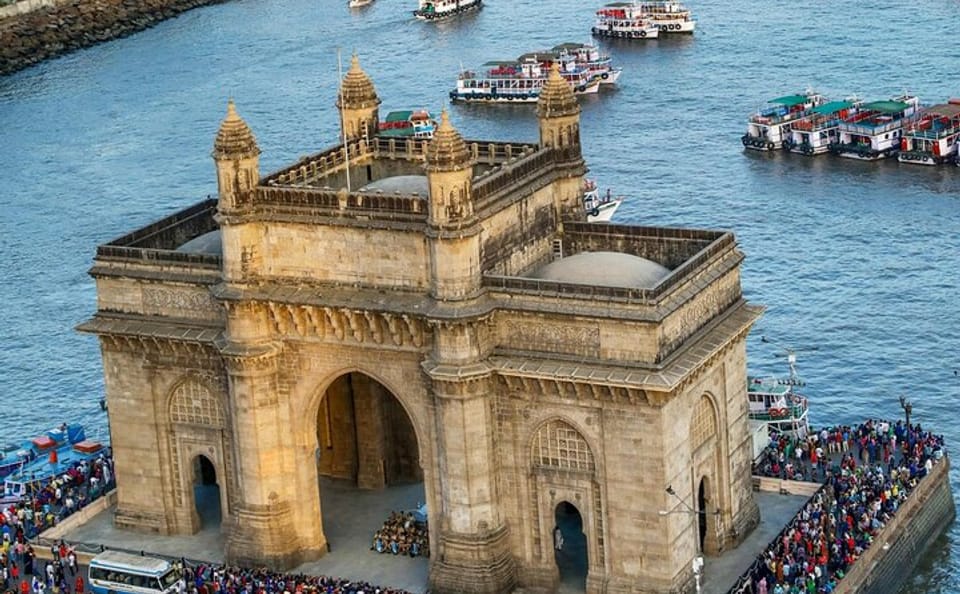 Elephanta Caves Day Trip from Mumbai with Guided Tour