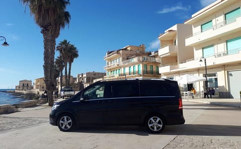 Day Trip to Siracusa and Noto from Catania