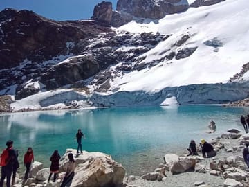 Day Trip from La Paz to Charquini Lagoon Adventure