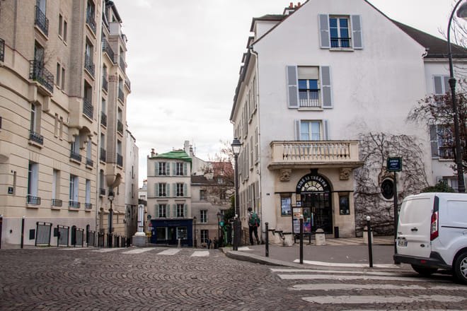 Stars, Cinema and Glamour in Paris 4