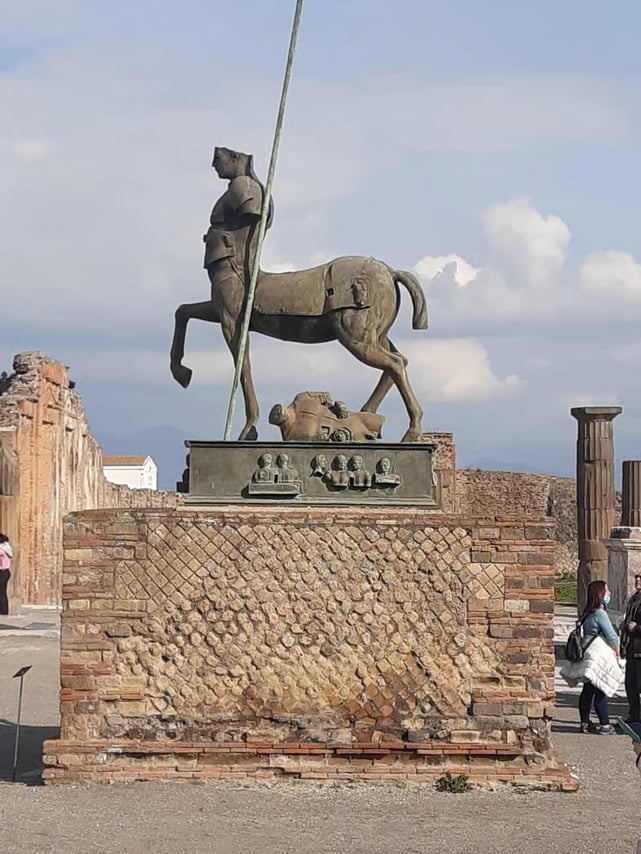 Pompeii for Cruise Guests: Priority Entry, Guaranteed Return 8