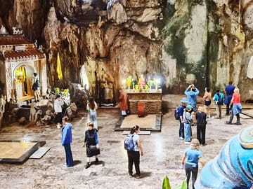 Marble Mountain and Hoi An Town Tour From Da Nang City
