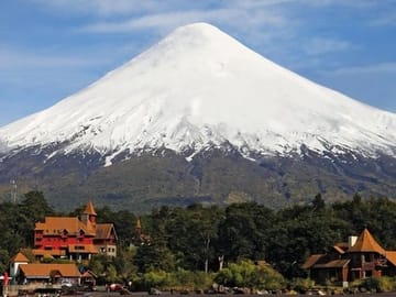Full Day Tour of Osorno Volcano and Petrohue from Puerto Varas
