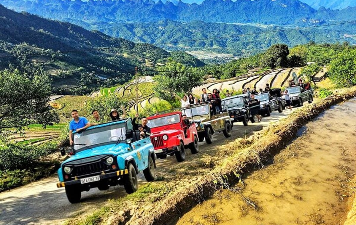 Ha Giang Private Jeep Adventure Villages and Emerald Waterfall