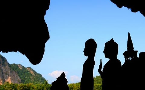 Cultural Tour of Phnom Penh and Siem Reap in 3 Days