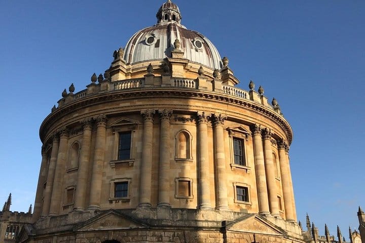 J.R.R. Tolkien's Oxford and Stonehenge Private Tour 9