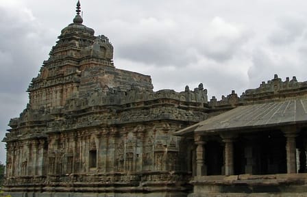 Karnataka Cultural Tour: Hubli to Hampi and Mysore
