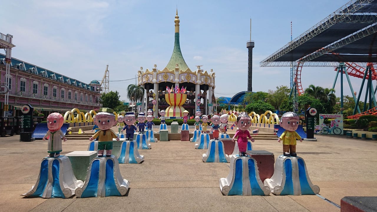 Siam Park - Amusement and Water Park Day Tour  5