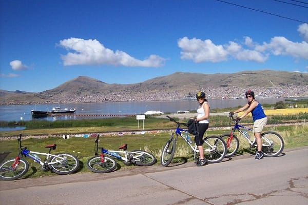 Mountain bike around Lake Titicaca