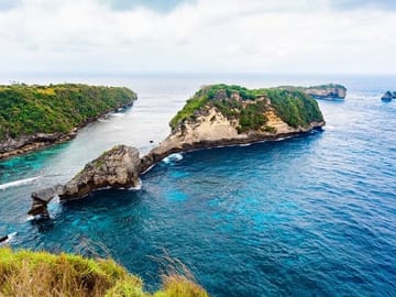 Cycling Day Trip to Nusa Penida from Kintamani and Ubud